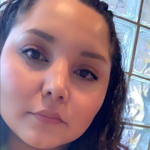 Meet your Posher, Lucy